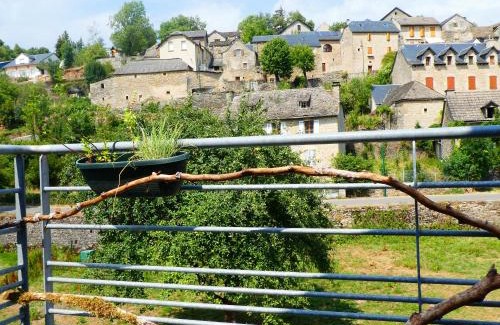 Auxillac Apartment | Gîte familial du Moulin d'Auxillac - La Canourgue