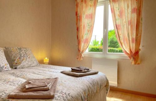 Valencisse House | Gîte familial et chaleureux avec jardin clos, garage, et proche de Blois, animaux bienvenus - FR-1-491-446