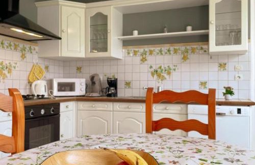 Valencisse House | Gîte familial et chaleureux avec jardin clos, garage, et proche de Blois, animaux bienvenus - FR-1-491-446