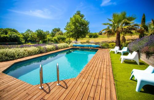 Limoux Apartment | Gîte - Holiday Home Vent Cers