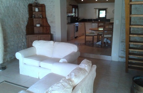 Montpellier de Medillan Villa | Gîte L'égoa se Situant Dans un Petit Hameau à 17km des Plages Charentaise