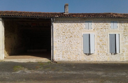 Montpellier de Medillan Villa | Gîte L'égoa se Situant Dans un Petit Hameau à 17km des Plages Charentaise