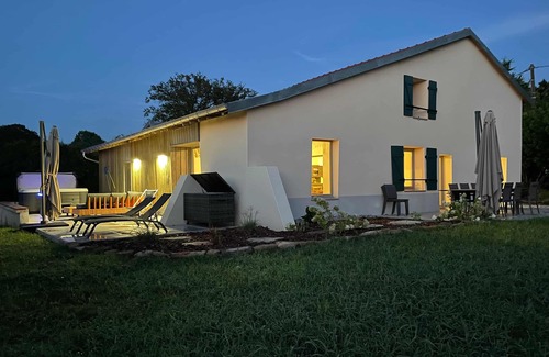 Aydoilles House | Gîte L'instant Vosges, private wellness area