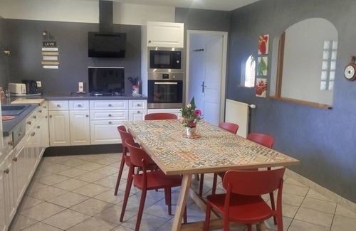 Brigne House | Gîte La pointe de diamant, Doué en Anjou. Pets welcome!