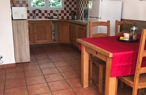 Saint-Christol-Les-Ales House | Gîte 'Le Cyprès' at Heike and Didier's, shared pool, Wi-Fi and air conditioning