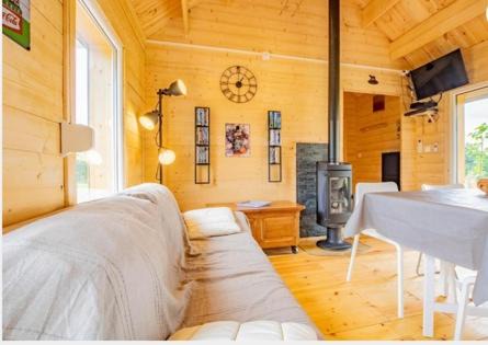 Bourbon-Lancy Ski Chalet | Gîte le Gris Coquelet