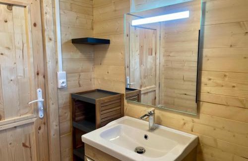 Bourbon-Lancy Ski Chalet | Gîte le Gris Coquelet