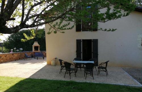 Salon House | Gîte Les Mareillauds - Piscine