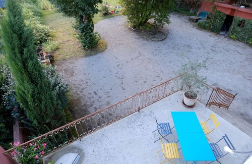 Naucelle House | Gîte Meublé "La Maison d'à Côté" Avec Piscine sur Terrain de 2500m²