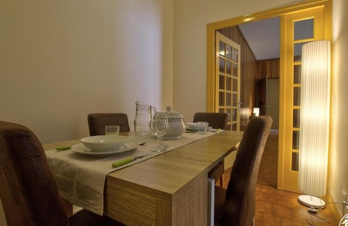 Peronnas House | Gîte Péronnas, 3 pièces, 4 personnes - FR-1-493-260