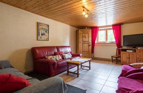 Saint-Bresson House | Gîte paisible dans ancienne ferme comtoise avec animaux acceptés - FR-1-583-416