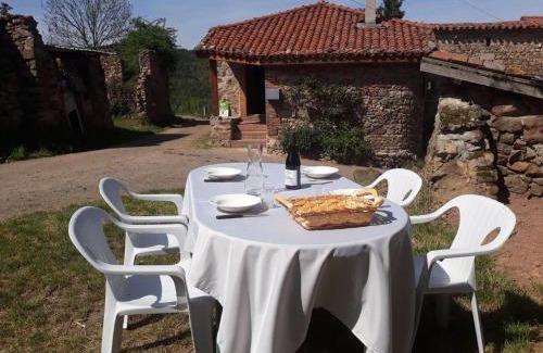 Pralong House | Gîte paisible pour 2 personnes dans les Monts du Forez - FR-1-496-261