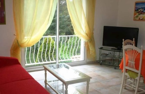 Roquebrune-sur-Argens Cottage | Gîte-Private Bathroom-Gîte Anis