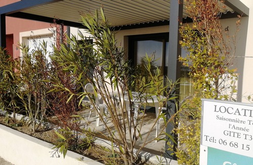 Martigues Apartment | Gîte T3 - magnificent sea view - beach 50 m