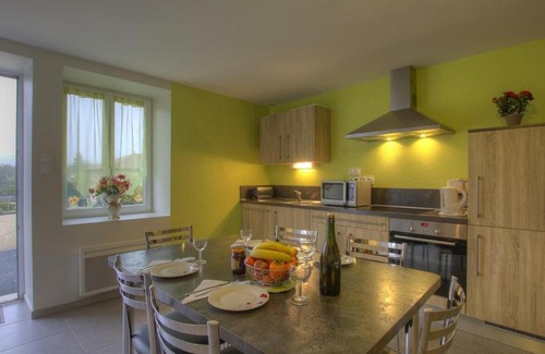 Tossiat House | Gîte Tossiat, 3 pièces, 6 personnes - FR-1-493-143