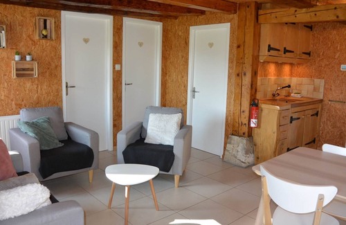 Bellecombe Apartment | Gîte Tré Le Grenier - Le Bas