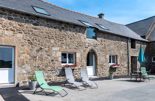 Pluduno House | Gîtes Ti Tud-kozh, Location "L' Arguenon"