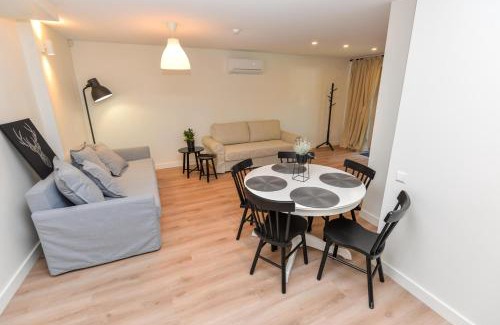 Juodkrante Apartment | Gėlių terasos- apartamentai su terasa