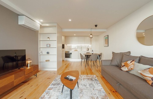 Vila Nova de Gaia Apartment | GAIA PREMIUM A WITH TERRACE by VACATIONY