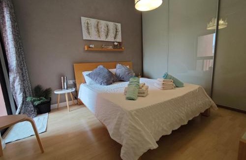 Qawra Apartment | Gaia St Paul's Bay Modern Cosy Apartment Qawra Bugibba