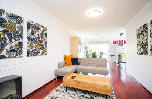 Spencer Park House | Gairdner Cottage - something a bit different!