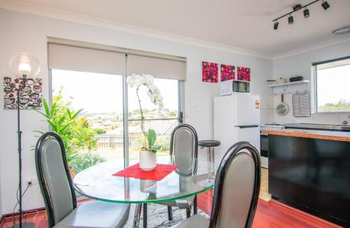 Spencer Park House | Gairdner Cottage - something a bit different!