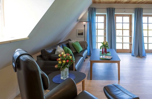 Osterdeich Apartment | GAL446 Anemale - Anemale