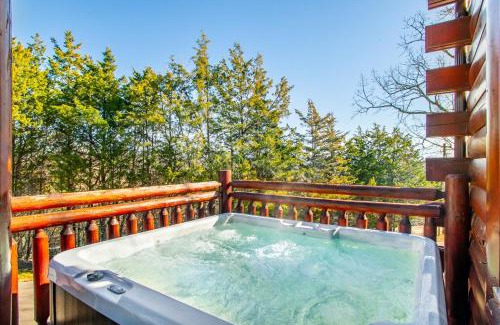 Sevierville House | Galaxy Splash Hot Tub Pool Theater and MTN Views