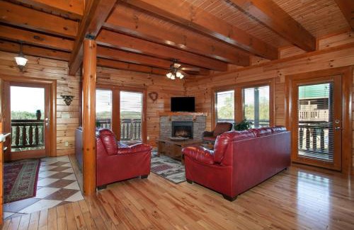 Sevierville House | Galaxy Splash Hot Tub Pool Theater and MTN Views