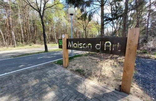 Malden Bed & Breakfast | Galerie Maison d'Art loft