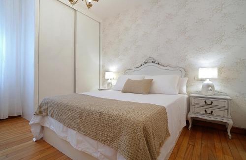 Oubina House | GALIHOST - Enorme casa con gran zona exterior en Cambados