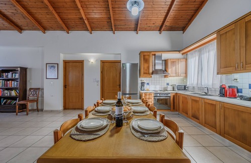 Stamnoi Villa | Galini villa, private pool , near amenities, Heraklion