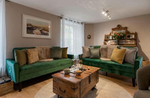 Chagford House | Gallery Lodge Holiday Home - Short Stays UK