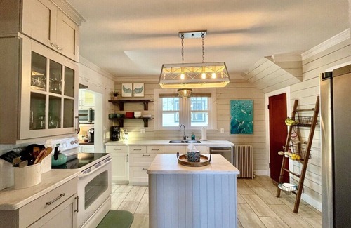 Cape Charles House | Game Barn! Next to Central Park! 2 Blocks 2 Beach/Resturants/Shops