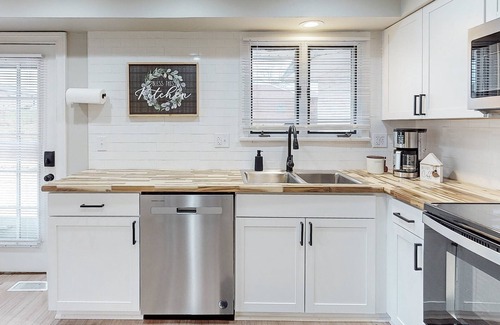 Canton House | Game Day Getaway: Play, Relax, Make Memories