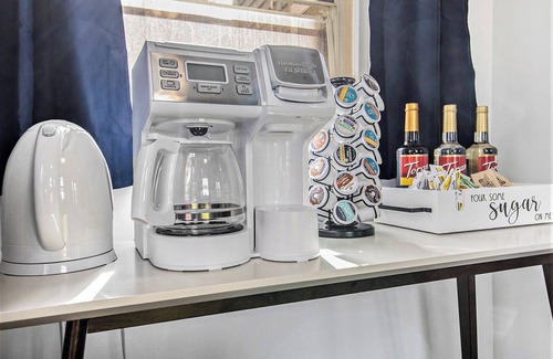 Northeast South Bend House | GAME DAY Haven: Sleeps 10, Near Notre Dame & DT!