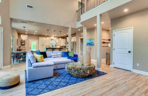 Gober House | Game Room and Lake Bonham On-Site Family Getaway!