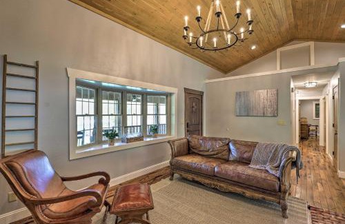 Burnsville House | Game Room, Theater and Deck Burnsville Cabin!