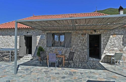 Messini Ski Chalet | Gamvrias chalet