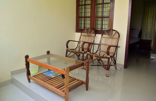 Venganoor Bed & Breakfast | Ganesh Ayurveda holiday home bed and breakfast