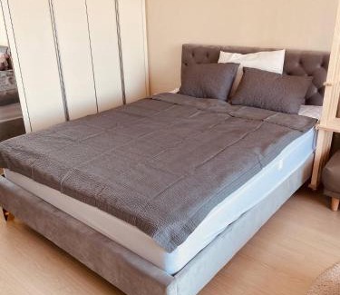 Jamwon-dong Apartment | Gangnam Garosu-gil Sinsa and Han river