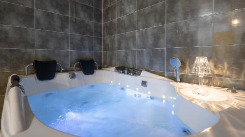 Buk House | Gapyeong Amor Pension