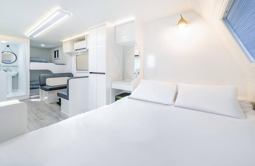 Buk House | Gapyeong Ddobagi Pet & Spa Glamping