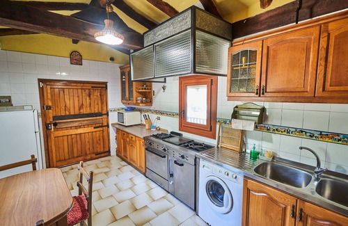 Arrankudiaga House | Garai Rural - Porche Barbacoa a 15 Min. de Bilbao