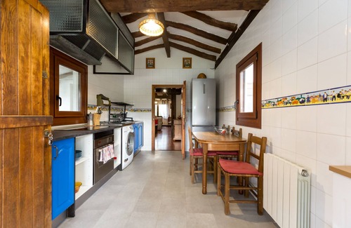 Arrankudiaga House | Garai Rural - Porche Barbacoa a 15 Min. de Bilbao