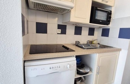 Fouras Apartment | Garden apartment with sea view and swimming pool