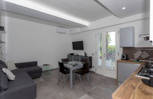 San Lazzaro House | Garden House is located in Agerola within walking distance of the famous Amalfi Coast