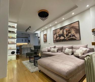Novi Beograd Apartment | Garden House Lux