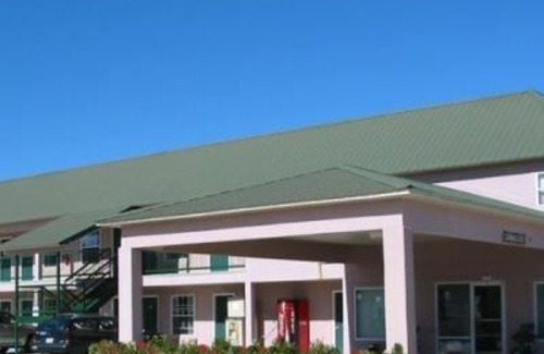 Metter Hotel | Garden Inn & Suites