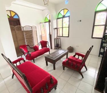 Stone Town Cabin | Garden Lodge